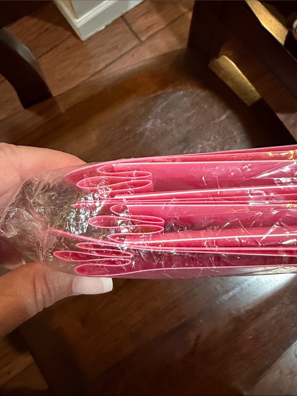 Pink 6-Pack Plastic Folders with 3 Prongs - Picture 2 of 7